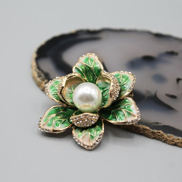 Flower jewelry brooch pin pendant nature white pearl green yellow gold tone - Picture 2 of 12